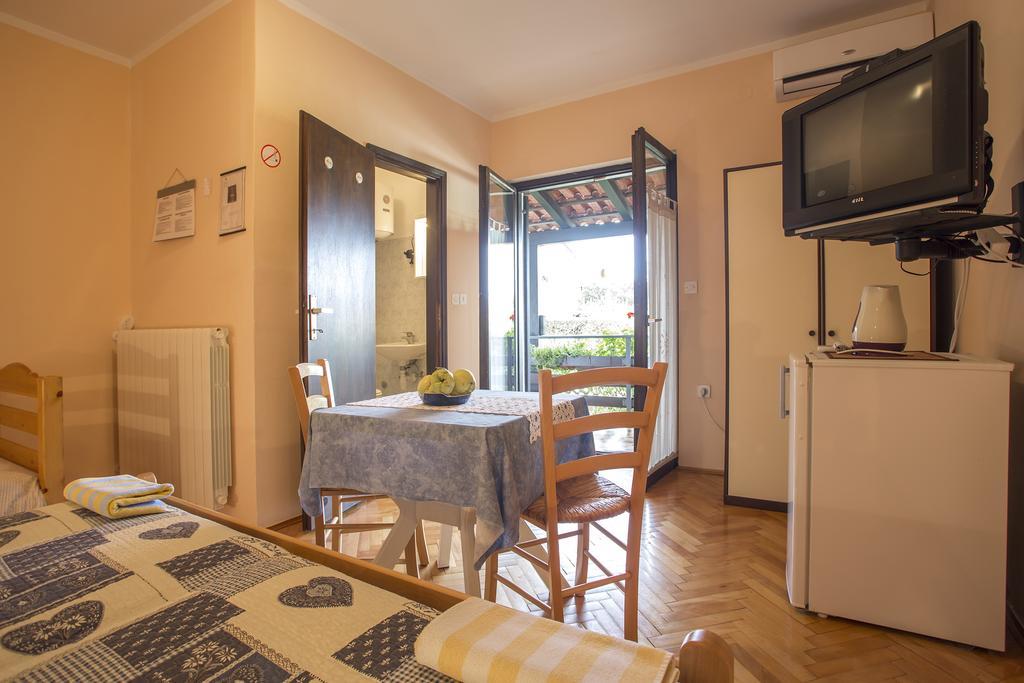 Guest House Nada 392 Pula Exterior foto