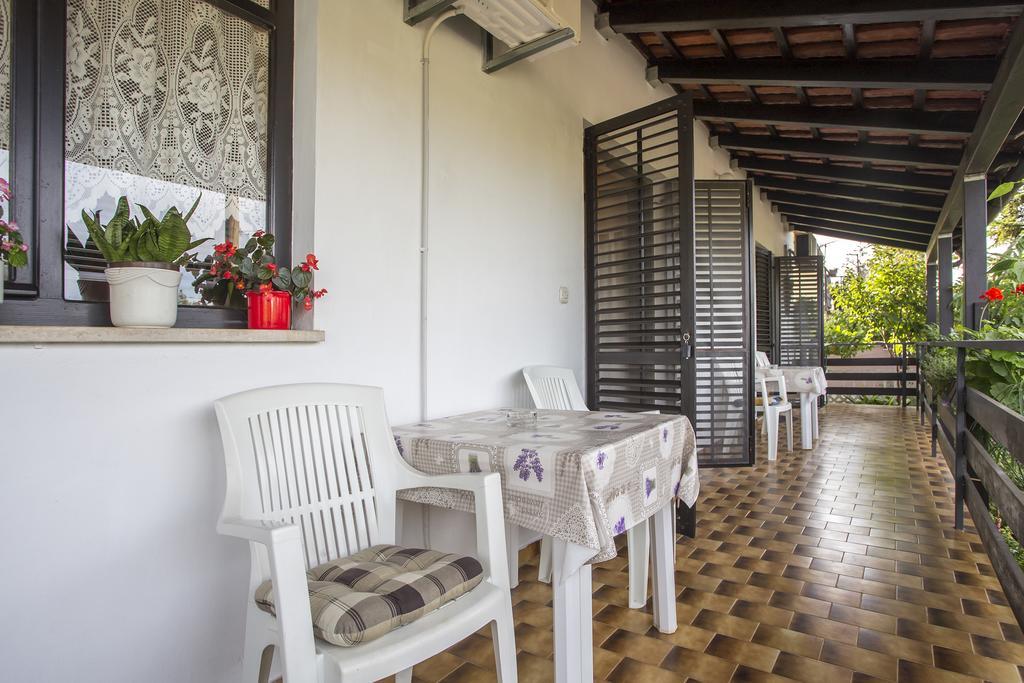 Guest House Nada 392 Pula Exterior foto