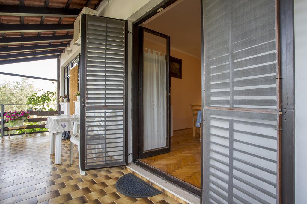 Guest House Nada 392 Pula Exterior foto